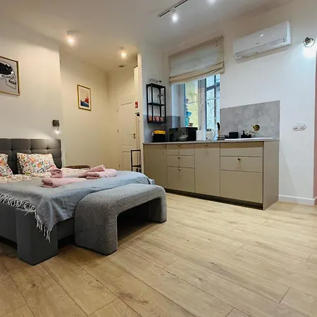 Old Town Place Apartment